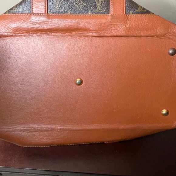 Weekend Tote - Picture 4 of 12